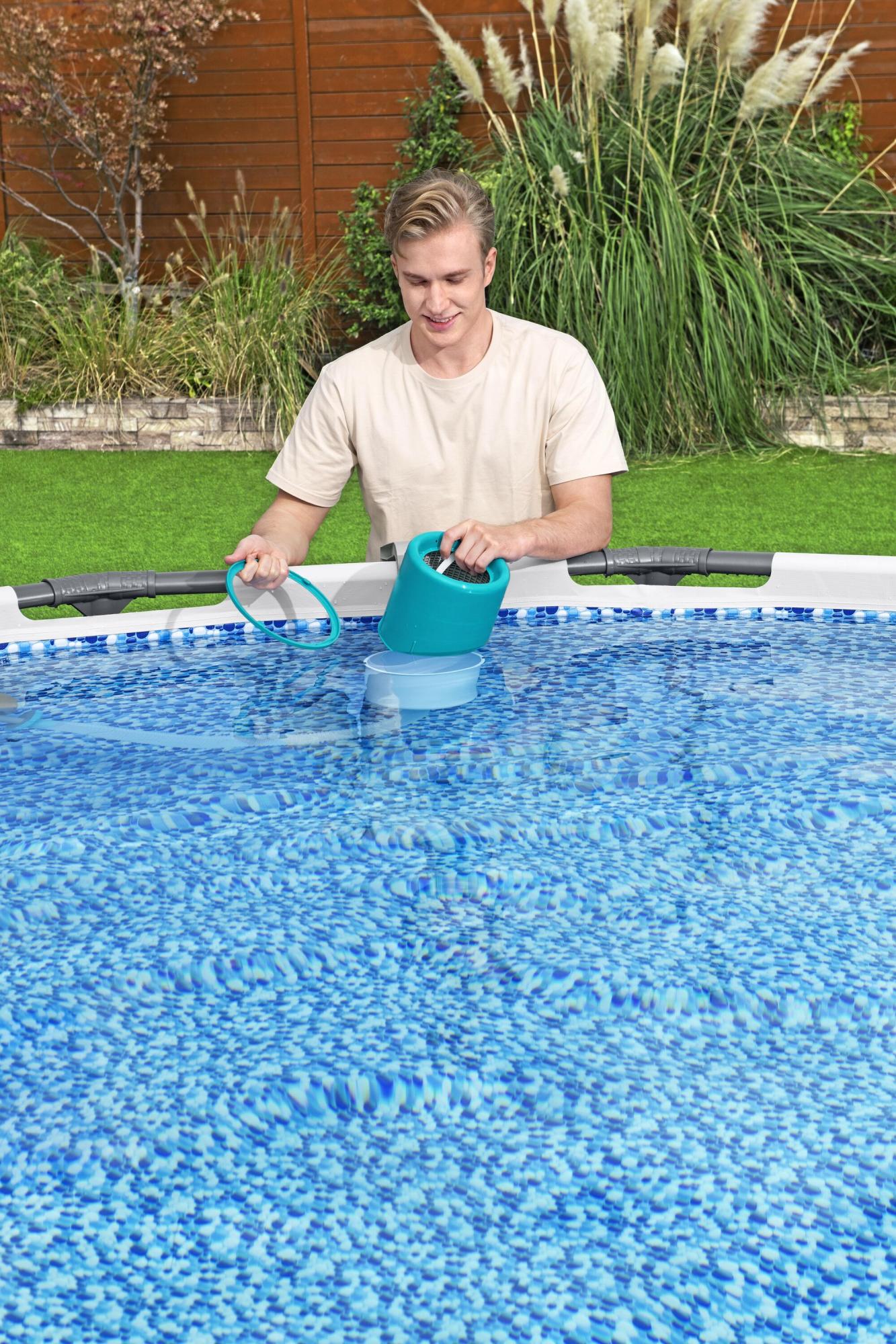 Kit per pulizia piscina AquaClean Deluxe - con skimmer e aspiratore