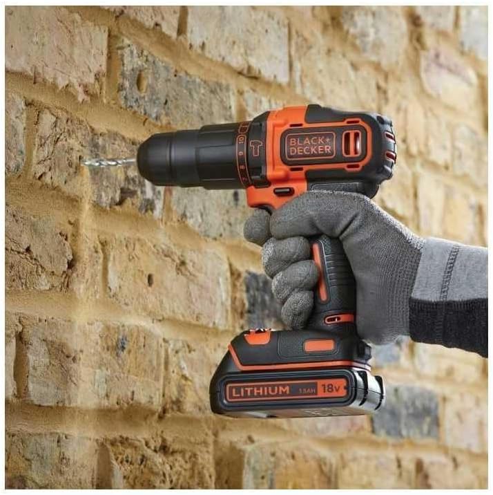BLACK+DECKER BDCHD18S32 trapano a percussione senza fili 18 V – 32 accessori + Borsa di stoccaggio, 18 V, Orange, Set di 2 pezzi